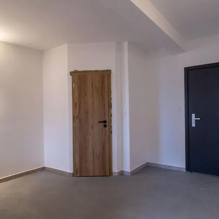 Ema Demaenovska Dolina -pavcina Lehota Lejlighed